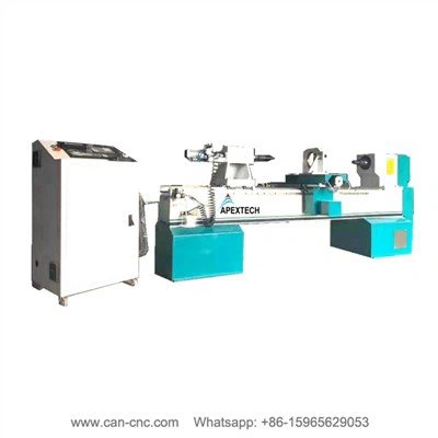 Небольшой токарный станок по дереву